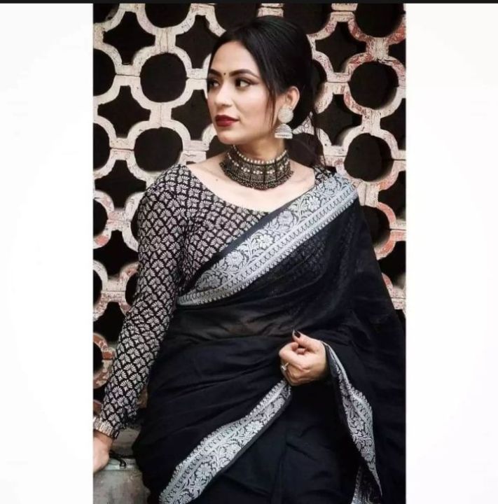 Exclusive%20and%20Trendy%20Design%20Black%20And%20Silver%20Flower%20Par%20Fashionable%20Tangail%20half%20silk%20Saree%20for%20Women%20-%20sari%20%7C%20%E0%A6%B6%E0%A6%BE%E0%A7%9C%E0%A6%BF%20%7C%20shari%20-%20Image%203