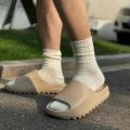 Brand High Quality Super Soft EVA Sole Summer Slippers for Men Bathroom Slippers Home Slides Couple Beach  Male Slipper. 