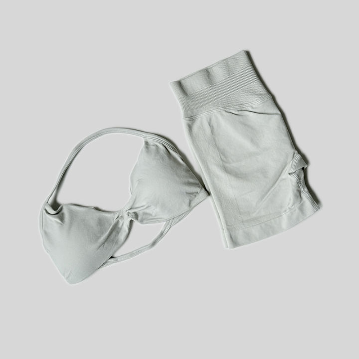 Impact%20Gym%20Set%20Women%202%20Piece%20Sets%20Halter%20Neck%20Tank%20Tops%20High%20Waist%20Scrunch%20Seamless%20Shorts%20Sport%20Suit%20Sportswear%20Workout%20Set%20-%20Image%202