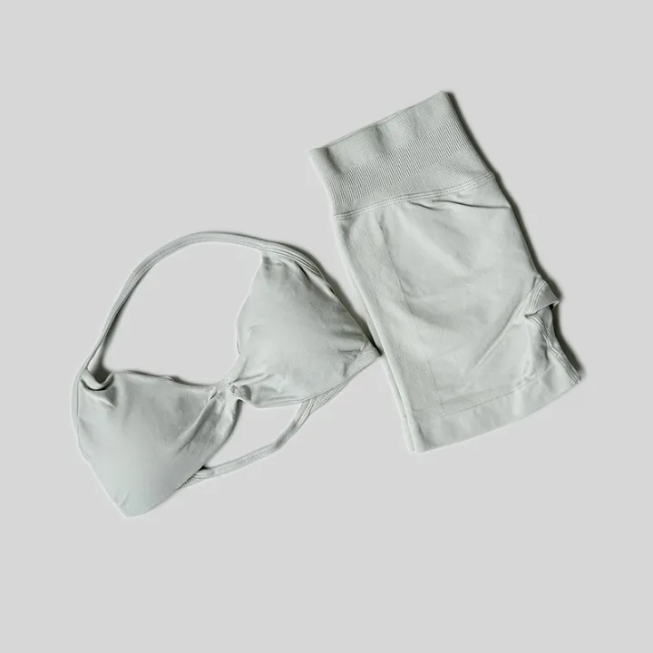 Impact%20Gym%20Set%20Women%202%20Piece%20Sets%20Halter%20Neck%20Tank%20Tops%20High%20Waist%20Scrunch%20Seamless%20Shorts%20Sport%20Suit%20Sportswear%20Workout%20Set%20-%20Image%202