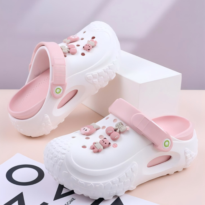 Women's Cute 2025 New Summer Outer Wear Lightweight Non-Slip Thick-Soled Toe-Cap Slippers Fashionable Beach Sandals