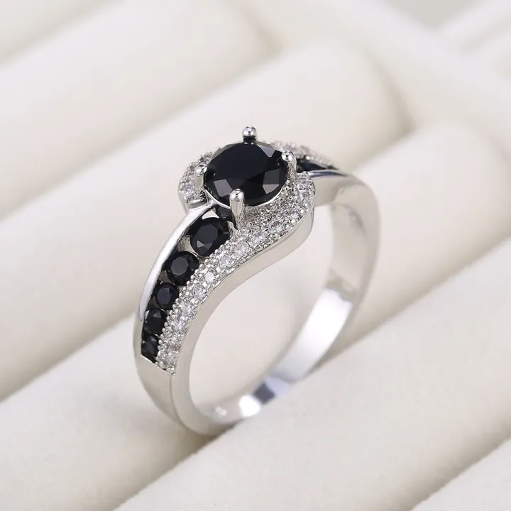 Huitan%20Special-interest%20Black%20Stone%20Women%20Wedding%20Ring%20Dazzling%20Crystal%20Zircon%20Delicate%20%20Top%20Quality%20Female%20Classic%20Jewelry%20-%20Image%205