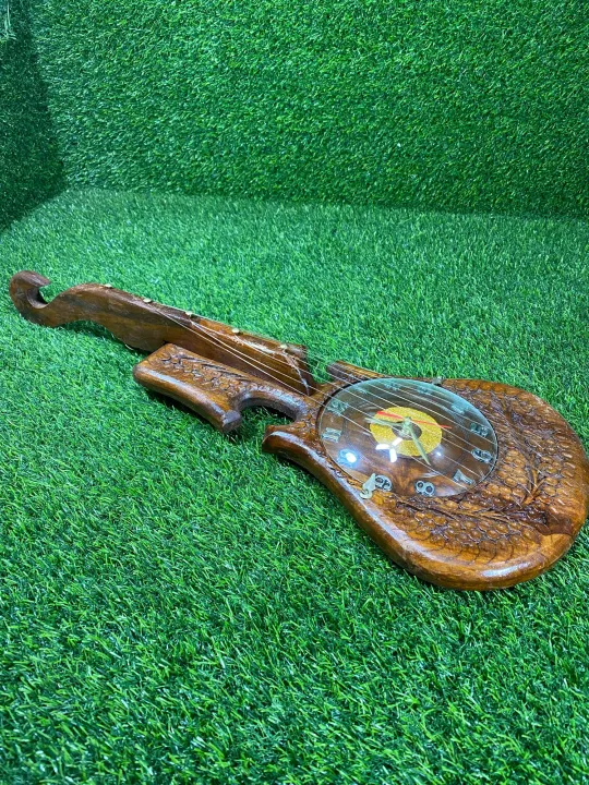 Wooden%20wall%20clock%20in%20guitar%20shape%20beautiful%20decoration%20piece%20-%20Image%203