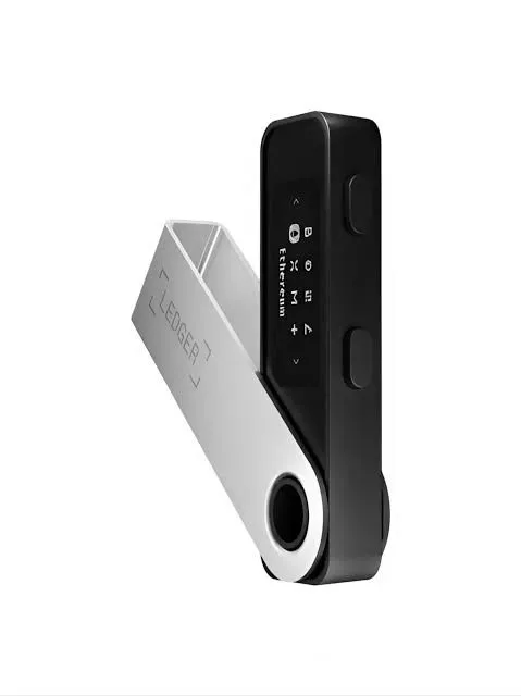 Ledger%20Nano%20S%20Plus%20Hardware%20wallet%20-%20Image%206