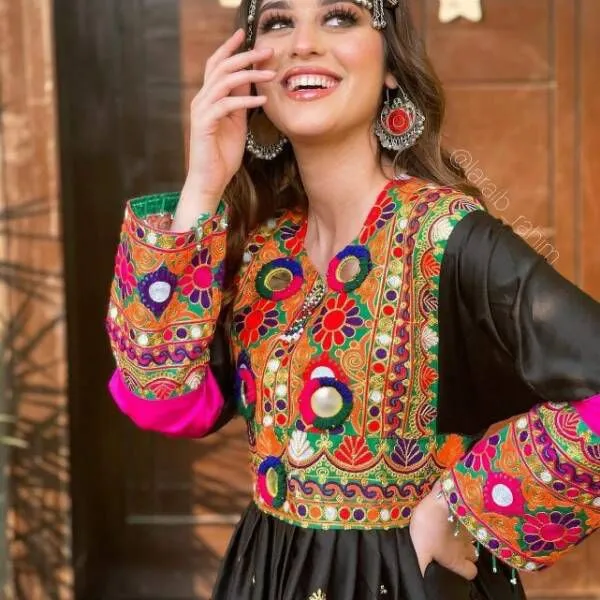 Sindhi%20Pathani%20Handmade%20Frock%20for%20Girls%20with%20Moti%20Work%20and%20Embroidery,%20Traditional%20Black%20Chiffon%20Dress%20for%20Weddings,%20Parties,%20and%20Special%20Occasions%20-%20Image%202