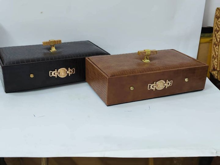 Luxury%20Large%20Jewelry%20Organizer%20Box%20for%20Women%20Girls%20%E2%80%93%20Multi-Layer%20PU%20Leather%20Storage%20Case,%20Drawers%20for%20Rings%20Earrings%20Necklaces%20Bangles%20%E2%80%93%20Portable%20Lockable%20Jewellery%20Organiser%20Box%20Gift%20for%20Wife%20Mother%20Birthday%20Bridal,%20Jewlery%20Box%20-%20Image%202