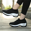 Women's classic cross-border large casual sneakers fashion lazy one-foot running shoes. 