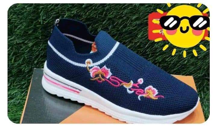 Girls Beautiful stylish Comfort Sneakers