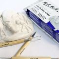 Mont Marte White Air Hardening Modeling Clay, 500g Dries in Approximately 24 Hours. Suitable for Sculptors and Modelers of All Skill Levels.. 