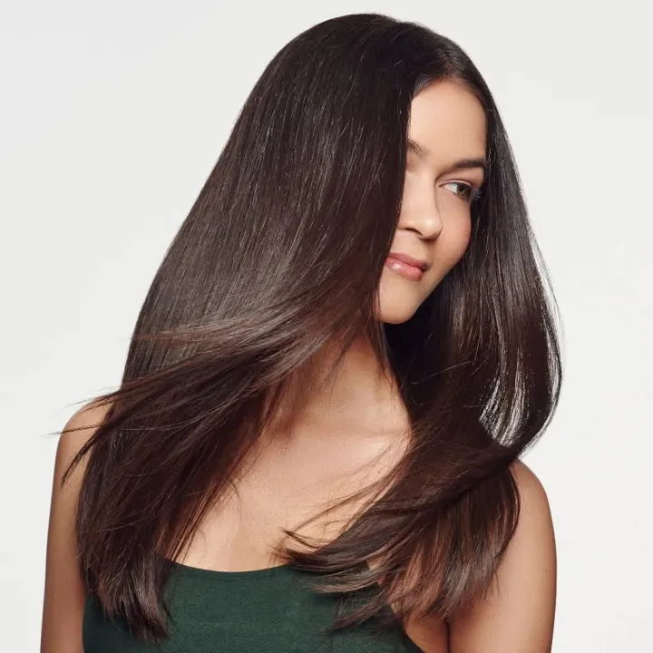 LIVON%20ANTI%20FRIZZ%20SERUM%20FOR%20ALL%20HAIR%20TYPES%2050ML%20India%20-%20Image%204