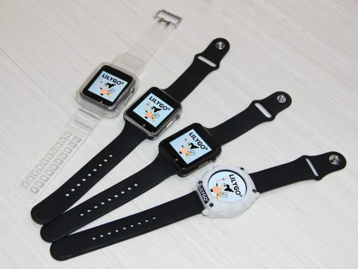 SIM%20Slot/Inserting%20Black%20Smartwatch%20(SIM%20Not%20Included)%20-%20Image%202