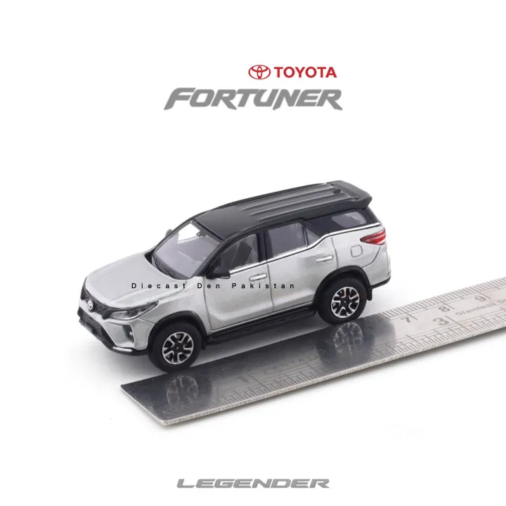 Toyota%20Fortuner%20Legender%20(RHD)%20Diecast%20Model%20%7C%20Size:%207%20cm%20-%20Image%205