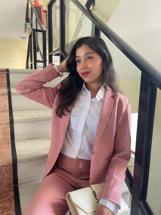 Boss%20Lady%20Single%20Breasted%20Classic%20Pink%20Formal%20Blazer%20For%20Women%20-%20Image%204