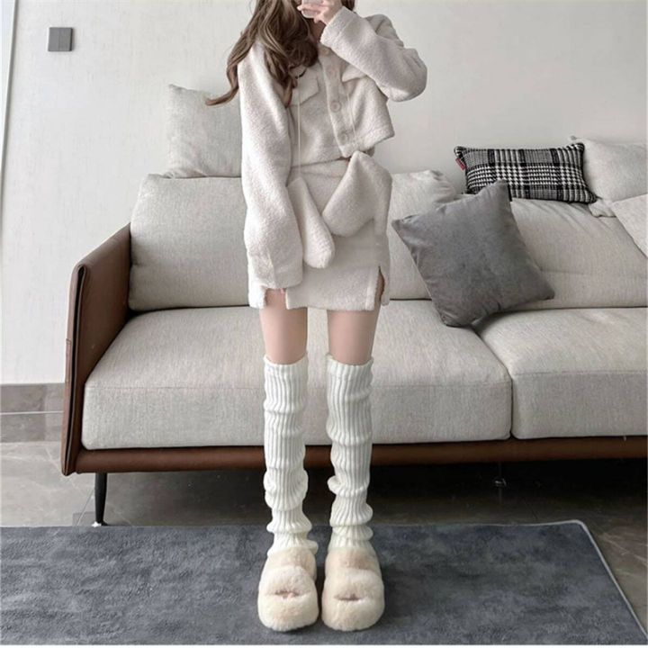 Winter%20Japanese%20College%20Style%20Retro%20Button%20Leg%20Warmer%20Women's%20Knitted%20Sock%20Cover%20white%20Long%20Pile%20Socks%20-%20Image%205