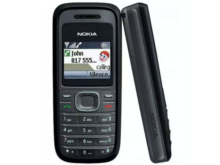 Nokia 1208 .