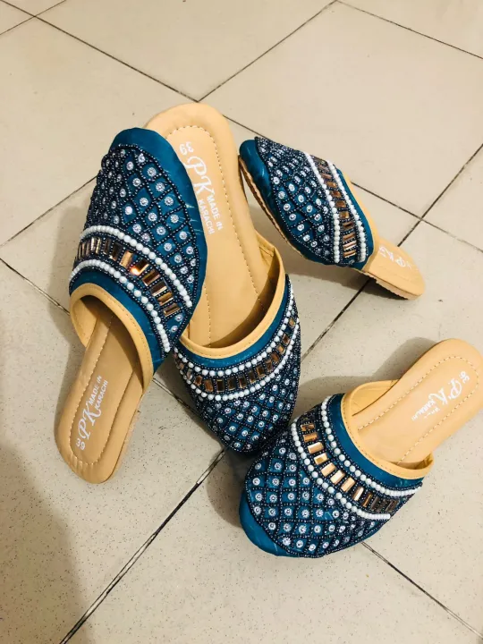 Ladies%20Pakistani%20Design%20Nagra%20Juttie%20Flat%20Sandal%20-%20Flat%20Half%20Nagra%20Shoes%20-%20Image%207