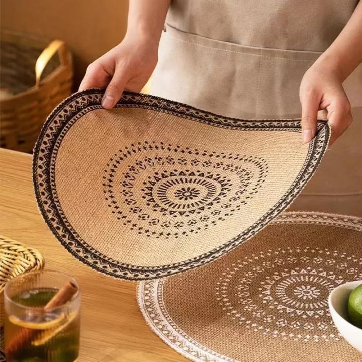 Boho%20Round%20Placemat%2015%20Inch%20Farmhouse%20Woven%20Jute%20Fringe%20TableMats%20with%20Pompom%20Tassel%20Place%20Mat%20for%20Dining%20Room%20INS%20Table%20Decors%20-%20Image%205