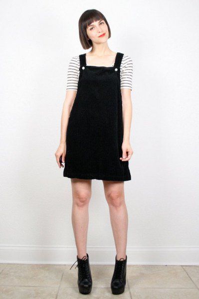 Black%20Colour%20Simple%20Pinafore%20Short%20Denim%20Dress%20with%20t%20-%20shirt%20Free%20For%20Women%20-%20Image%203