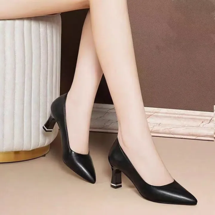 2025%20New%20Women's%20Genuine%20Leather%20Pointed-Toe%20Pumps%20-%20%20Slim%20Heel%20Slip-On%20Dress%20Shoes,%20Spring/Fall%20Office%20Flats%20-%20Image%204