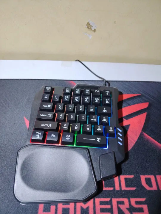 Ultimate%205-in-1%20Mobile%20Gaming%20Combo%20-%20RGB%20Keyboard%20&%20Mouse%20for%20Free%20Fire/PUBG%20-%20Image%204