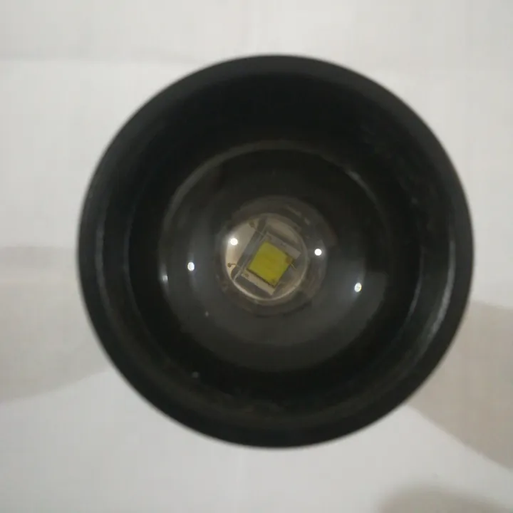 LED%20FLASHLIGHT%20-%20Image%204