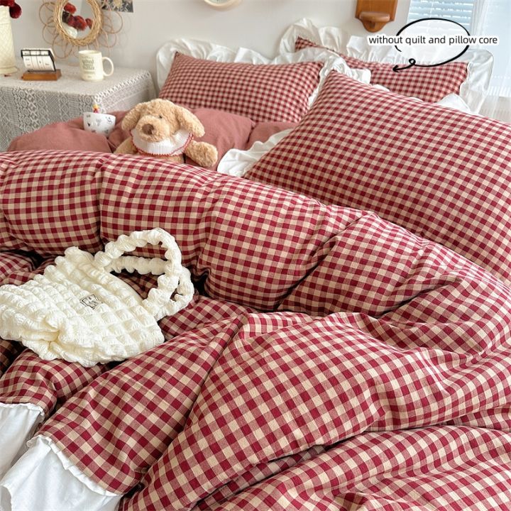 3pcs%20red,black%20plaid%20Duvet%20Cover%20Set%20(1*Duvet%20Cover%20+%202*Pillowcase,%20Without%20Core),%20Lace%20embroidery%20Bedding%20Set%20-%20Image%204