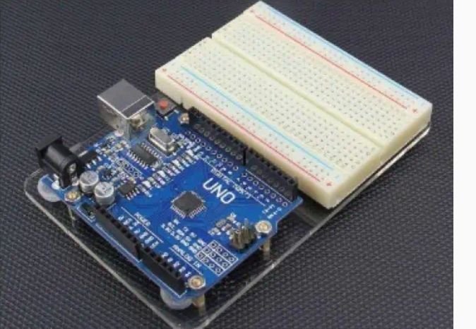 Arduino%20Uno%20-%20Image%203