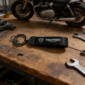 For TRIUMPH DAYTONA 675/675 Trident 660 Tiger 900 1050 Triple 675 1050 Motorcycle Keychain Metal Carbon Fiber Leather Key Chain. 