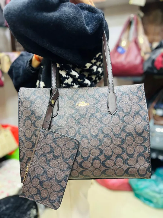 Coach%20Tote%20Bag%20-%20Image%203