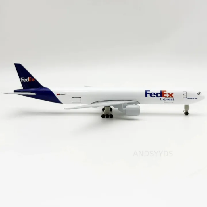 1/400%20Model%20Planes%20B777%20Air%20Fedex%2020cm%20Metal%20Scale%20Aircraft%20Toy%20Child%20Diecast%20Airplanes%20Model%20Kit%20With%20Stand%20Toy%20Planes%20%20-%20Image%202