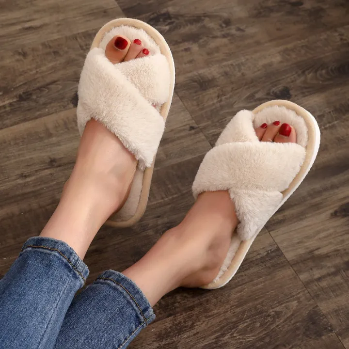 Autumn%20New%20Fashion%20Cross%20Strap%20Fur%20Slippers%20Women%20Indoor%20Light%20Warm%20Plush%20Home%20Slippers%20Woman%20Faux%20Fur%20Flat%20Heel%20Couple%20Slides%20-%20Image%204