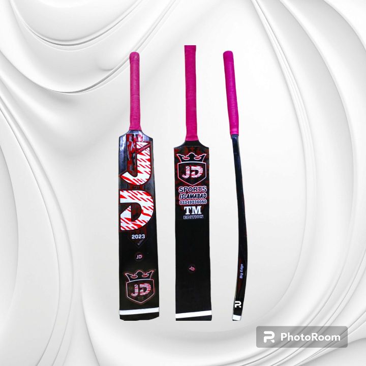 JD%20Sports%20Tape%20Ball%20Cricket%20bat%20/%20Wooden%20Handle%20cricket%20Bat%20-%20Image%203
