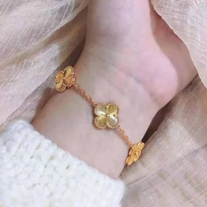 Four petals delicate Bracelet Clover Four Leaf Bracelet 5 Motif Bracelet Clover Bracelet
