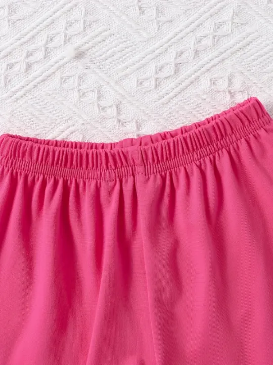 Fuchsia%20Set%20+%20Crescent%20Mosque%20Print:%20Short-Sleeve%20Style%E2%80%94Wearing%20Ramadan%20Tenderness%20-%20Image%205