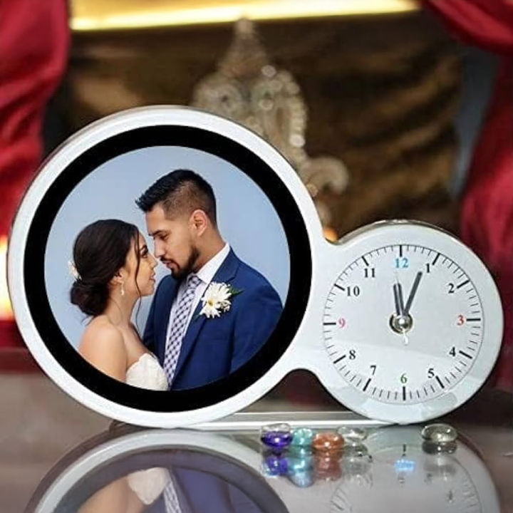 LED%20Magic%20Mirror%20Photo%20Frame%20with%20Digital%20Clock%20and%20Cable%2016.5cm%20ABS%20Lens%20-%20Image%202