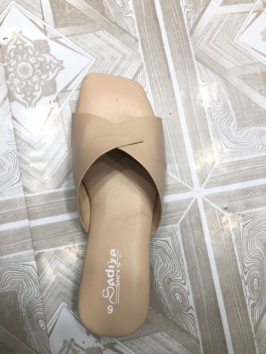 Women's%20Slim%20and%20Fit%20Flat%20Slipper%20Sandal%20%7C%20Pati%20Slipper%20-%20Image%204