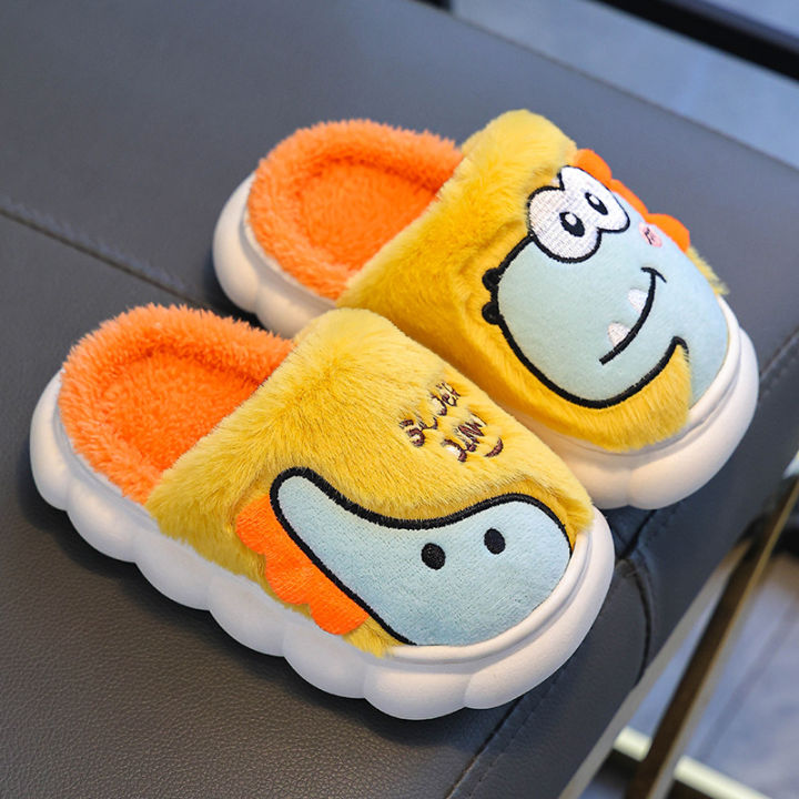 Winter%20children's%20cotton%20slippers%20for%20boys%20and%20girls,%20anti%20slip%20and%20warm%20bags,%20and%20parent-child%20fuzzy%20and%20plush%20home%20baby%20cotton%20-%20Image%206