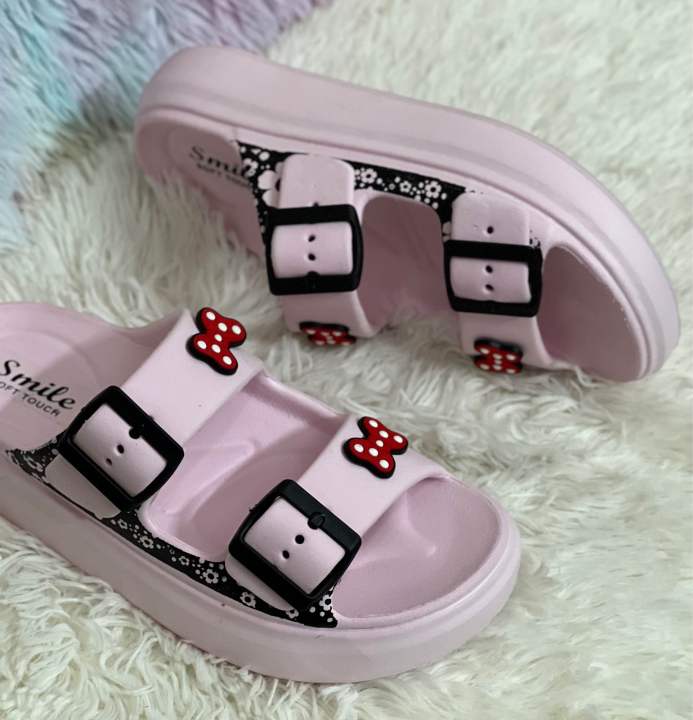 New%20Soft%20EVA%20Rubber%20Lightweight%20&%20Comfortable%20Buckle%20Sandals%20with%20Cute%20Charms%20for%20Girls%20&%20Womens%20-%20Image%209