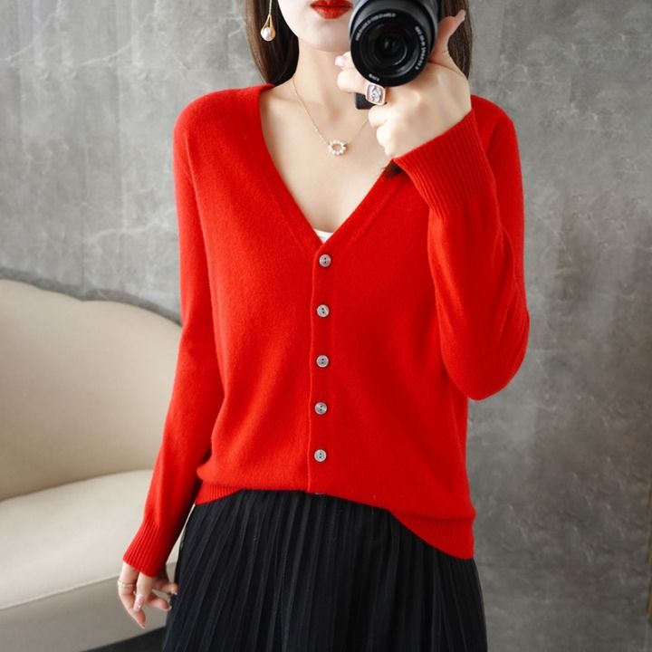 2025%20new%20V-Neck%20Temperament%20Small%20Fragrance%20Women's%20Knitted%20Sweater%20Coat%20Special%20Cardigan%20ZHI%20D035%20-%20Image%203