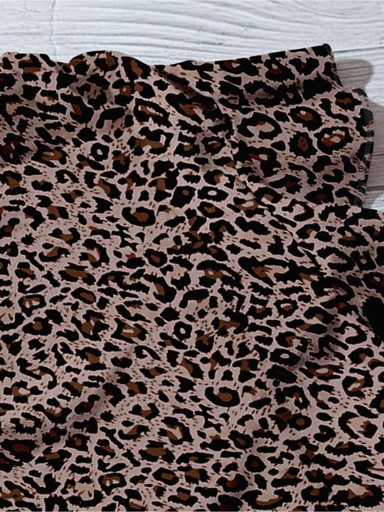 European%20and%20American%20Style%20Summer%20Slimming%20Plus%20Size%20Women's%20Leopard%20Print%20Short%20Sleeved%20Round%20Neck%20Lotus%20Leaf%20Sleeve%20Top%20-%20Image%203