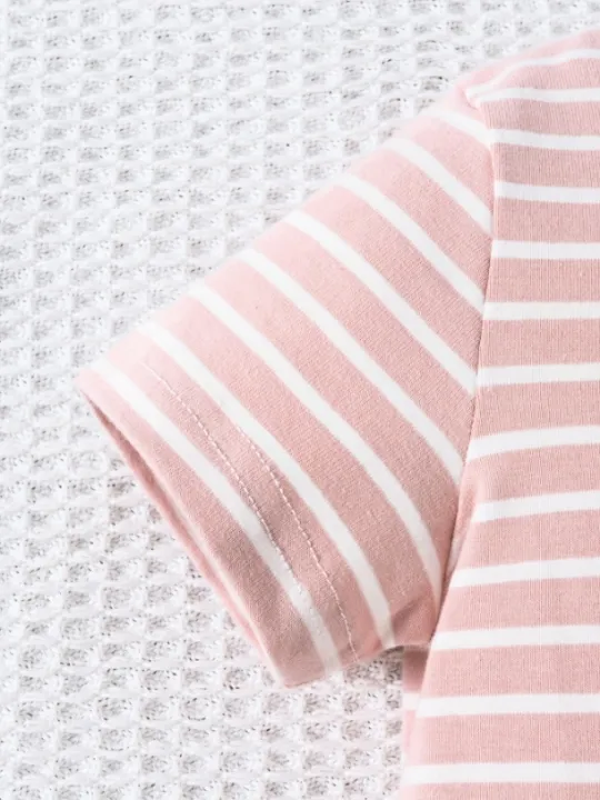 Baby%20Girl%202-Piece%20Outfit%20%7C%20Pink%20Stripe%20Bunny%20T-Shirt%20+%20Denim%20Shorts%20%7C%20Summer%20Cute%20Kids%20Clothing%20Set%20-%20Image%204