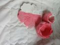 3 pices set (lotus vase and dimond shape vase with dish) hand made pink nd whit clour. 