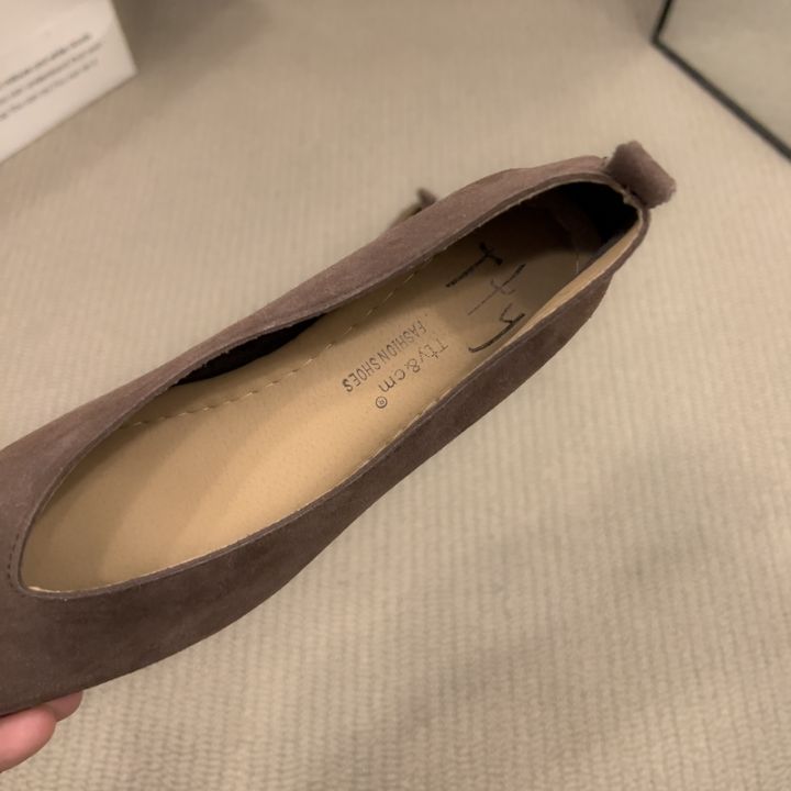 36-42%20Over%20size%20%20coffee%20pointed%20toe%20flats%20ballet%20shoes%20women%20european%20slip%20on%20single%20loafers%20brand%20velvet%20ballerina%20zapatos%20-%20Image%204