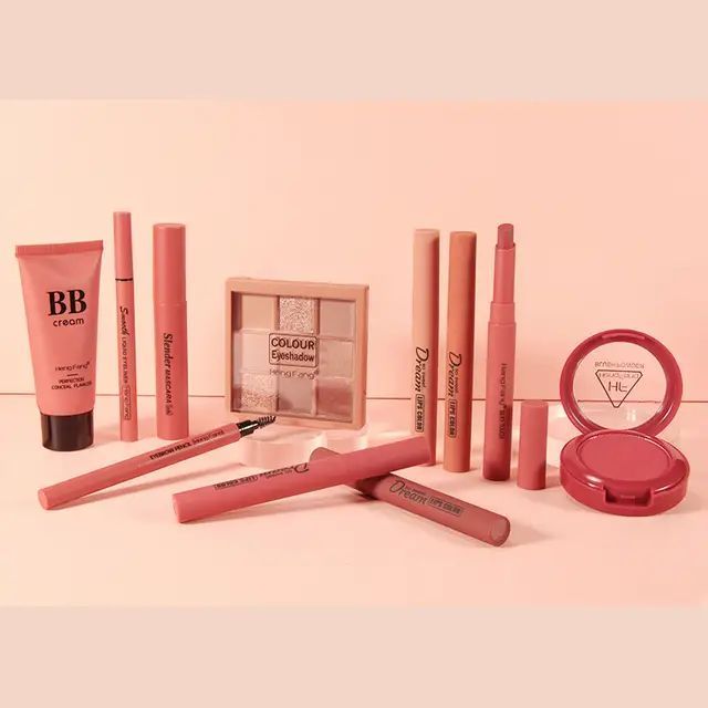 Heng%20Fang%2011-Piece%20Beauty%20Makeup%20Box%20-%20Image%204
