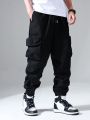 men six pocket cargo trouser. 