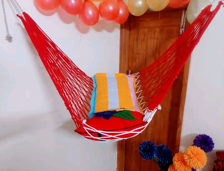 Hand made premium quality swings available in different colors that can be used by everyone, young and old