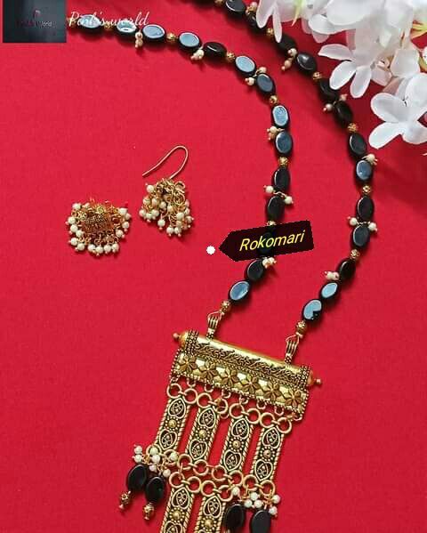 Gorgeous Party Wear Antique Golden Pendant Long Chain Necklace Set