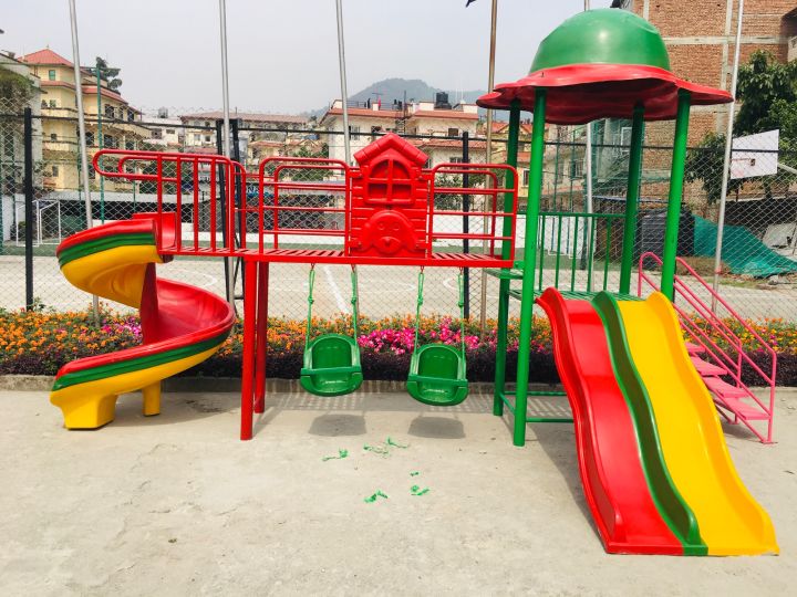 Small%20PlayStation%20Slide%20Swing%20Set%20For%20kids%20Play%20And%20Fun%20At%20Montessori,%20Schools,%20Parks%20,%20Home%20.%20-%20Image%204