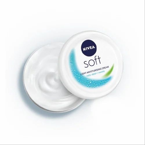 Nivea Soft Light Moisturiser Cream
50g