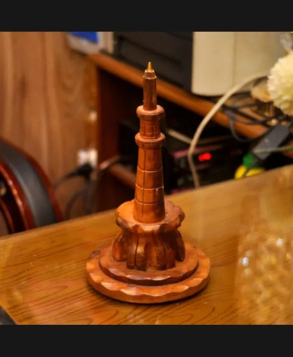 Pakistani%20Monuments%20Handcrafted%20Wooden%20set%20of%204%20-%20Image%204